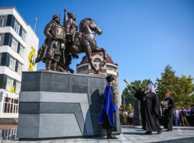 Митрополит Кирилл принял участие в торжественном открытии памятника казакам-хоперцам
