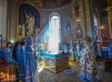 В праздник Рождества Богородицы митрополит Кирилл совершил Литургию