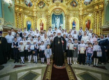 В Неделю 5-ю по Пасхе митрополит Кирилл возглавил Литургию в Казанском соборе