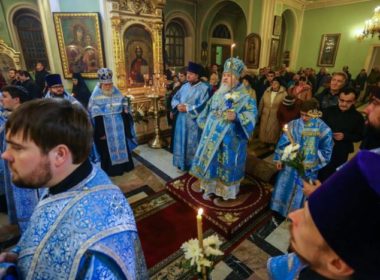 Митрополит Кирилл совершил всенощное бдение в Андреевском соборе