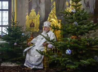 В Рождественский сочельник митрополит Кирилл совершил Божественную литургию в Андреевском соборе