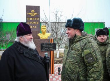 Митрополит Кирилл посетил 247-й гвардейский десантно-штурмовой Кавказский казачий полк