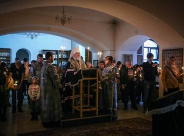 Правящий архиерей совершил повечерие с чтением Великого покаянного канона в храме преподобного Сергия Радонежского