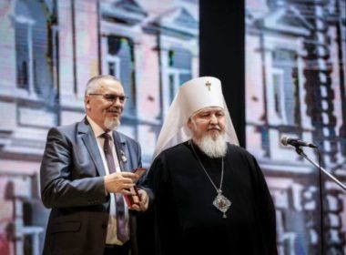 Митрополит Кирилл поздравил депутатов с 25-летием городской Думы 