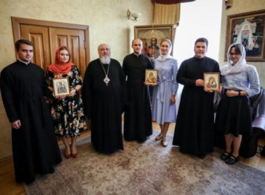 Митрополит Кирилл благословил студентов семинарии на брак
