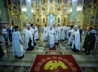 В канун праздника Вознесения Господня митрополит Кирилл совершил всенощное бдение в Казанском соборе
