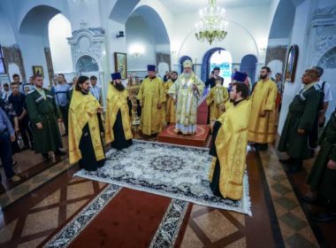 Правящий архиерей совершил всенощное бдение во Владимирском соборе накануне престольного праздника