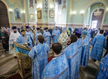 Митрополит Кирилл возглавил Божественную литургию в праздник Рождества Пресвятой Богородицы