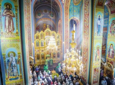 Престольный праздник отметил храм преподобного Серия Радонежского в краевом центре
