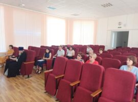 Благочинный Светлоградского округа принял участие в заседании общественного совета