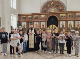 Школьники посетили храм Архистратига Михаила села Курсавка