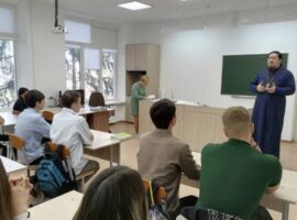 Священнослужитель провел беседу о недопустимости религиозного экстремизма с учащимися  школы №7 станицы Беломечетской