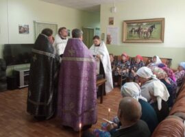 Собор духовенства Медвеженского округа посетил Преградненский дом-интернат для престарелых и инвалидов