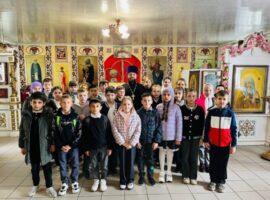 В храме святого великомученика Георгия Победоносца хутора Демино прошла экскурсия для учащихся школы №18