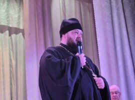 Благочинный Новоалександровского округа напутствовал участников краевого патриотического автопробега «Эх, путь-дорожка фронтовая»