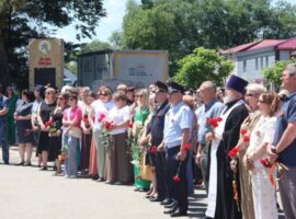 В День памяти и скорби в селе Кочубеевском состоялся траурный митинг