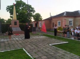 Настоятель храма святителя Спиридона Тримифунтского села Красная Поляна принял участие во Всероссийской акции «Свеча Памяти»