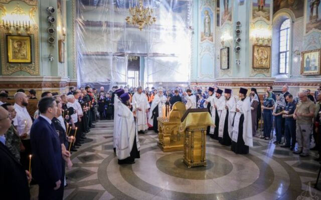 В День памяти и скорби в Казанском соборе совершили панихиду по погибшим воинам