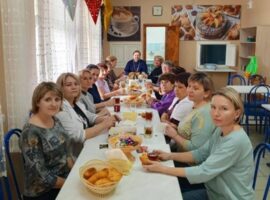 В Детском доме № 20 «Надежда» с. Балахоновского состоялась встреча священнослужителя с сотрудниками и воспитателями
