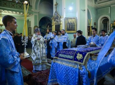 Правящий архиерей совершил утреню с чином Погребения Пресвятой Богородицы