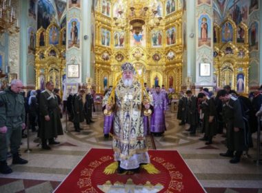 В Великий Четверг митрополит Кирилл возглавил Божественную литургию в Казанском кафедральном соборе