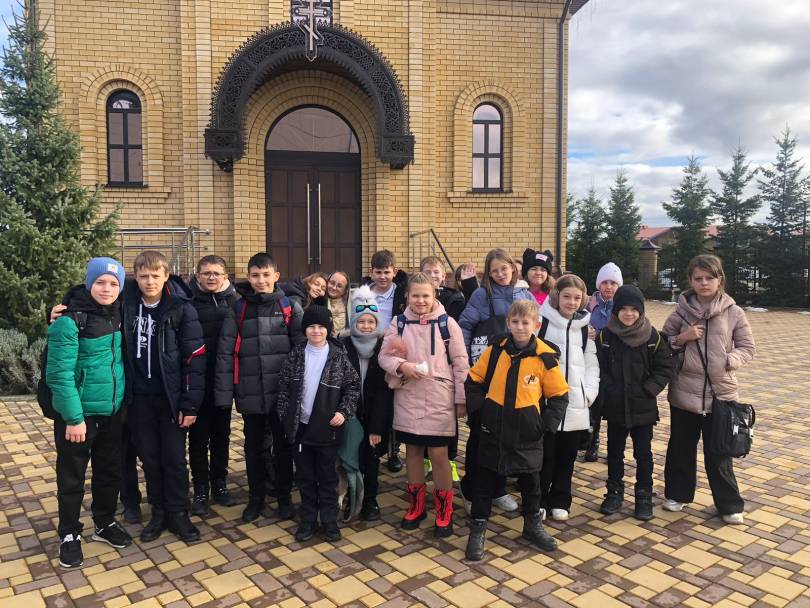 Чудотворец школа. Храм Артемия Михайловск. Церковь Артемия.