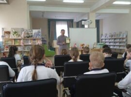 Священник провел ряд бесед с учащимися школы №23 города Михайловска