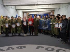 Воспитанники Архиерейского казачьего конвоя награждены нагрудными знаками «Ворошиловский стрелок»