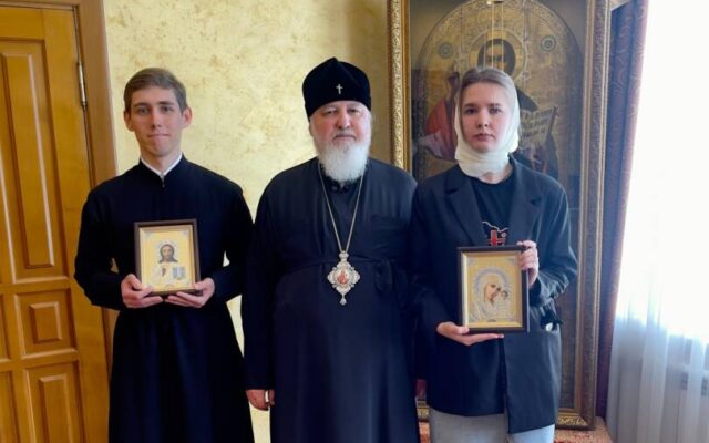 Митрополит Кирилл благословил на брак студента семинарии