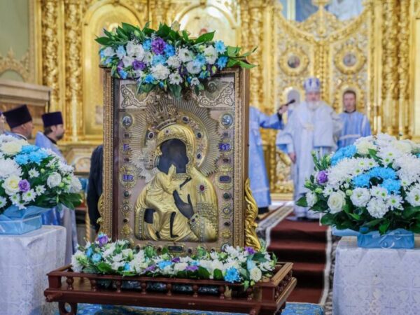 В Ставрополь принесён чудотворный образ Феодоровской иконы Божией Матери