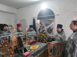 В храме святителя Николая Чудотворца села Летняя Ставка духовенством Светлоградского округа совершена Литургия Преждеосвященных Даров