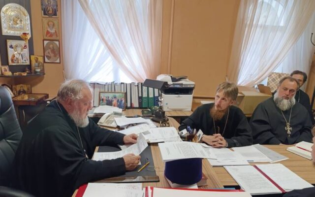 Ректор Ставропольской духовной семинарии возглавил работу заседания Административного совета