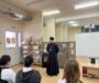 Священнослужитель провел беседу с учащимися школы № 23 города Михайловска