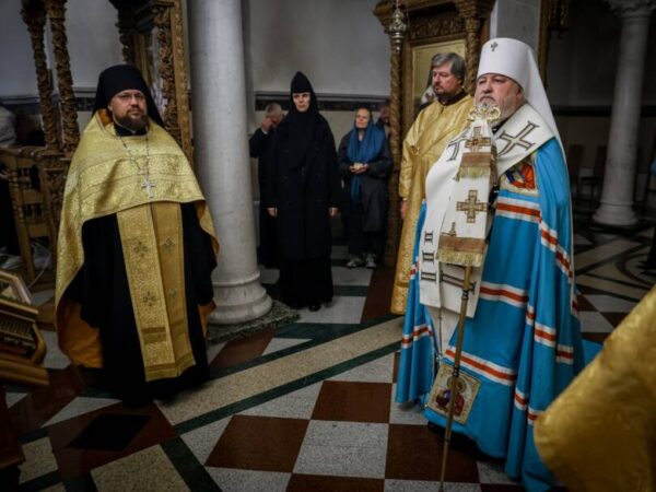 Митрополит Кирилл совершил благодарственный молебен в храме великомученика Георгия Победоносца подворья мужского монастыря иконы Пресвятой Богородицы «Всех скорбящих Радость» в городе Михайловске