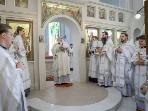 Митрополит Кирилл возглавил престольные торжества в храме Архистратига Божия Михаила села Малые Ягуры