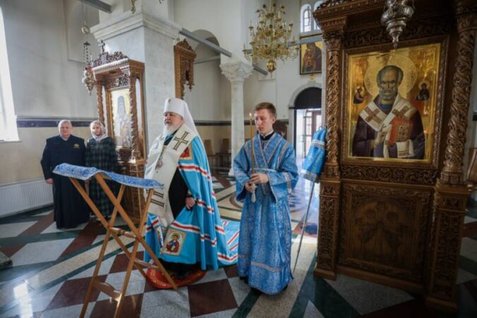 Митрополит Кирилл совершил акафист иконе Божией Матери «Скоропослушница» в храме великомученика Георгия Победоносца подворья мужского монастыря иконы Пресвятой Богородицы «Всех скорбящих Радость» в городе Михайловске