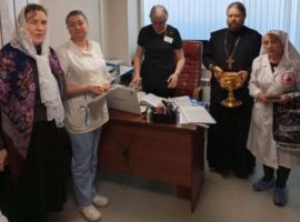 Волонтеры храма святого великомученика и целителя Пантелеимона города Ставрополя посетили военный госпиталь