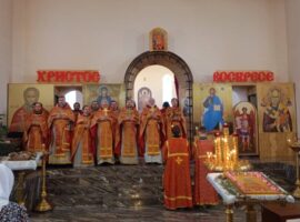 В храме святителя Николая станицы Барсуковской торжественно отпраздновали день памяти священномученика Николая Кандаурова