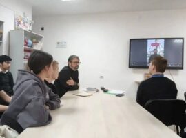 Священнослужитель провел беседу с учащимися школы № 3 села Октябрьского