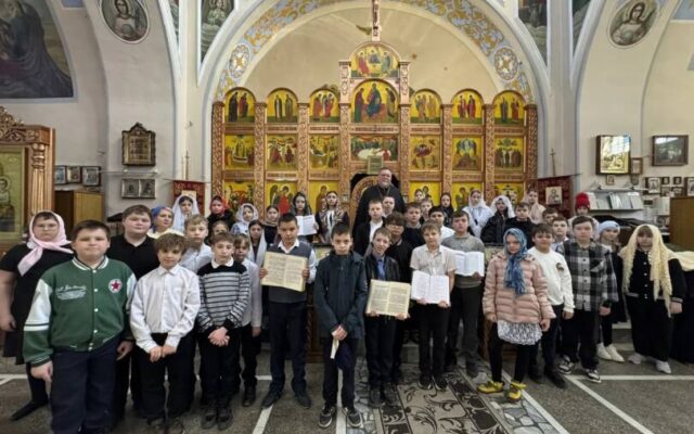 В храме Покрова Пресвятой Богородицы станицы Григорополисской прошло мероприятие, посвященное Дню православной книги