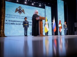 Митрополит Кирилл принял участие в торжественном мероприятии, посвящённом 10-летию образования Федеральной службы войск национальной гвардии Российской Федерации и 215-й годовщине со дня создания войск правопорядка