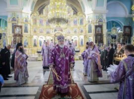 В Неделю 5-ю Великого поста митрополит Кирилл совершил Литургию в Андреевском соборе города Ставрополя