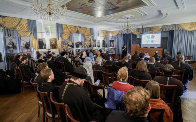 В Ставрополе обсудили эффективные формы взаимодействия с родителями при выборе модуля ОПК