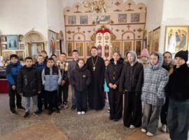 В храме святого великомученика Димитрия Солунского села Дубовка состоялась экскурсия для учащихся школы № 16