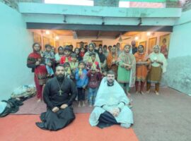 Руководитель миссионерского отдела епархии совершил крещение 33-х человек в Пакистане