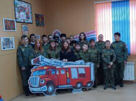 Воспитанники Архиерейского казачьего конвоя посетили музей МЧС