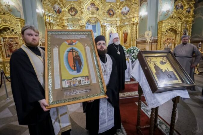 В краевой столице встретили святыни из Георгиевской епархии