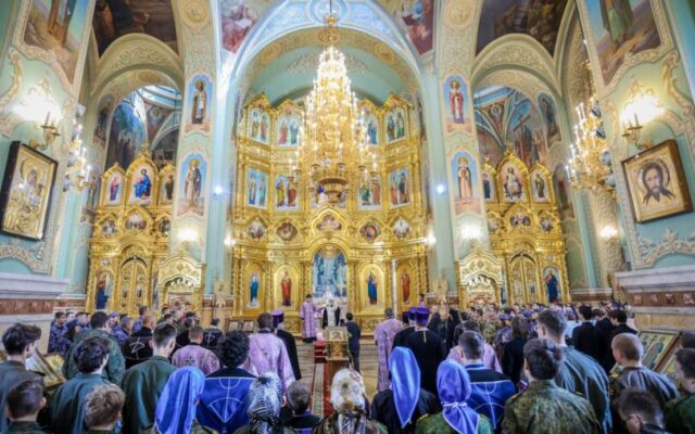 Митрополит Кирилл совершил молебен о даровании победы русскому воинству