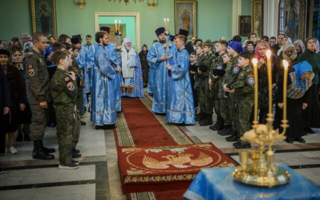 В канун праздника Благовещения Пресвятой Богородицы митрополит Кирилл совершил всенощное бдение в Андреевском соборе города Ставрополя