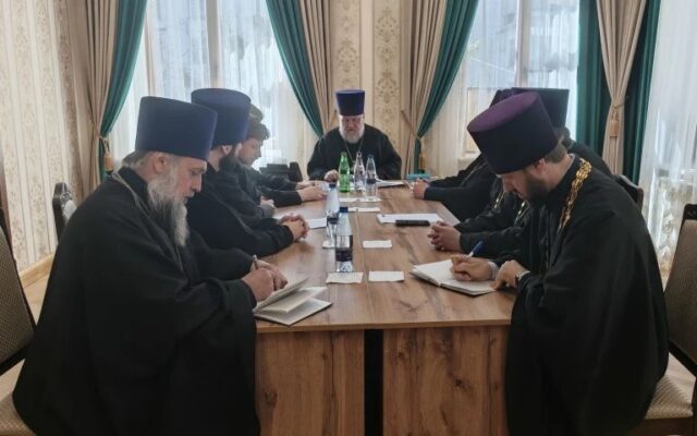 Ректор Ставропольской духовной семинарии возглавил работу заседания Административного совета